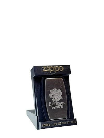 Four Roses Geldclip door Zippo Vintage