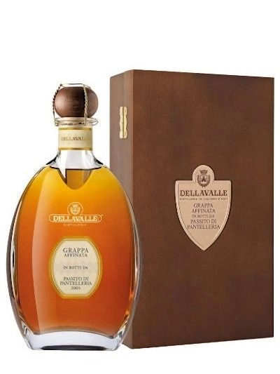 Dellavalle Grappa Affinata in botti da Passito di Pantelleria
